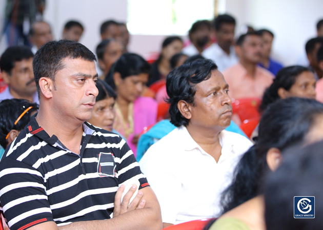 Grace Ministry Mangalore offered special prayers for Kerela Flood Victims at Prayer Center, Balmatta here on Friday 24, 2018 with the gathering. 